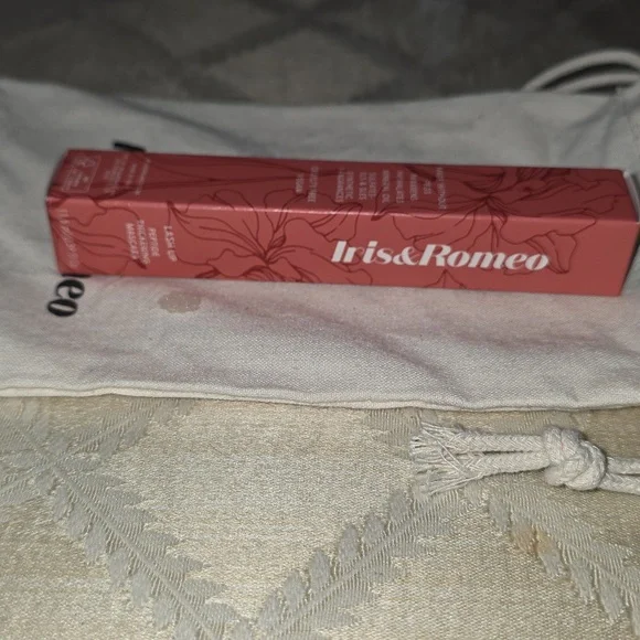 Iris & Romeo Lash Up Peptide Thickening Mascara - Picture 6 of 8